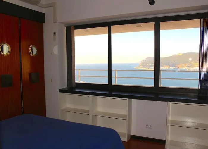 Akisol Sesimbra Beach