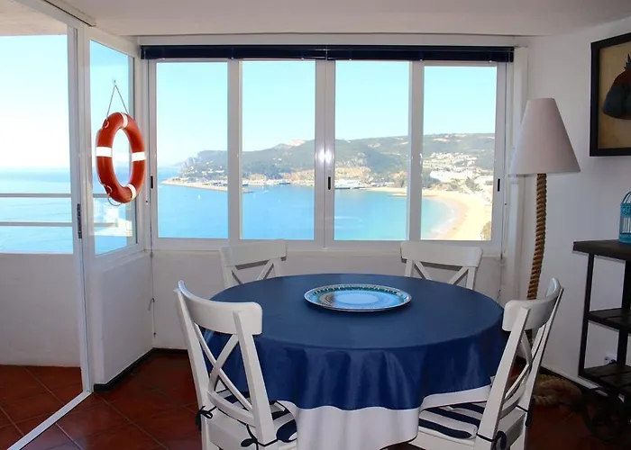 Akisol Sesimbra Beach